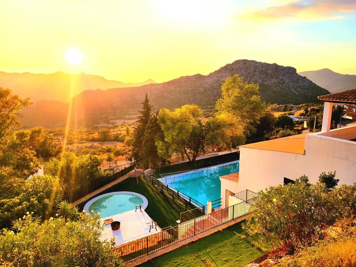 Luminoso Con Vistas Y Chimenea Apto Mascotas Benaocaz Lejlighed